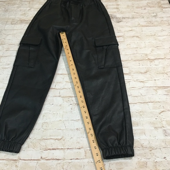 NWT KanCan Rona Matrix High Rise Faux Leather Black Joggers Cargo Pants Medium - Picture 6 of 13